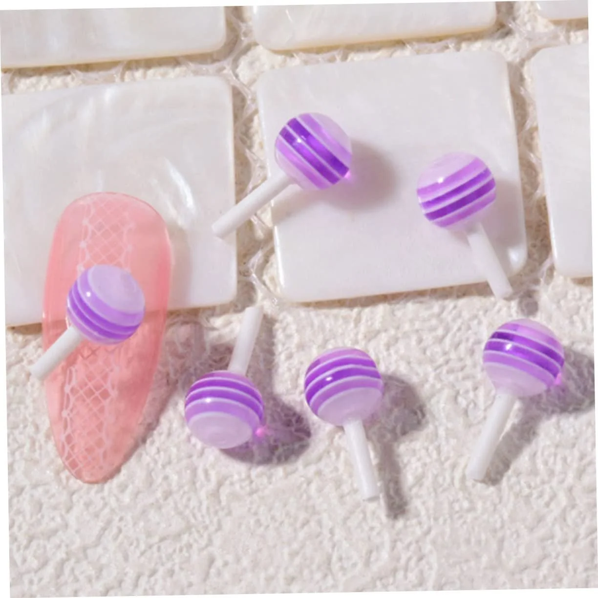 Подвеска для ногтей FRCOLOR 50 шт. Конфеты для ногтей Резиновые подвески для ногтей Плоские бусины для ногтей 3D Мультяшная смоляная кнопка, фото №7