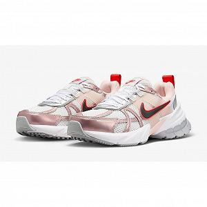 Кросівки бігові Nike V2K Run 39 - Фото 1