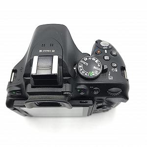 Цифровая зеркальная фотокамера Nikon D5200 (24.1MP) LCD 3 дюйма, черный synthetic.ua - Фото 1