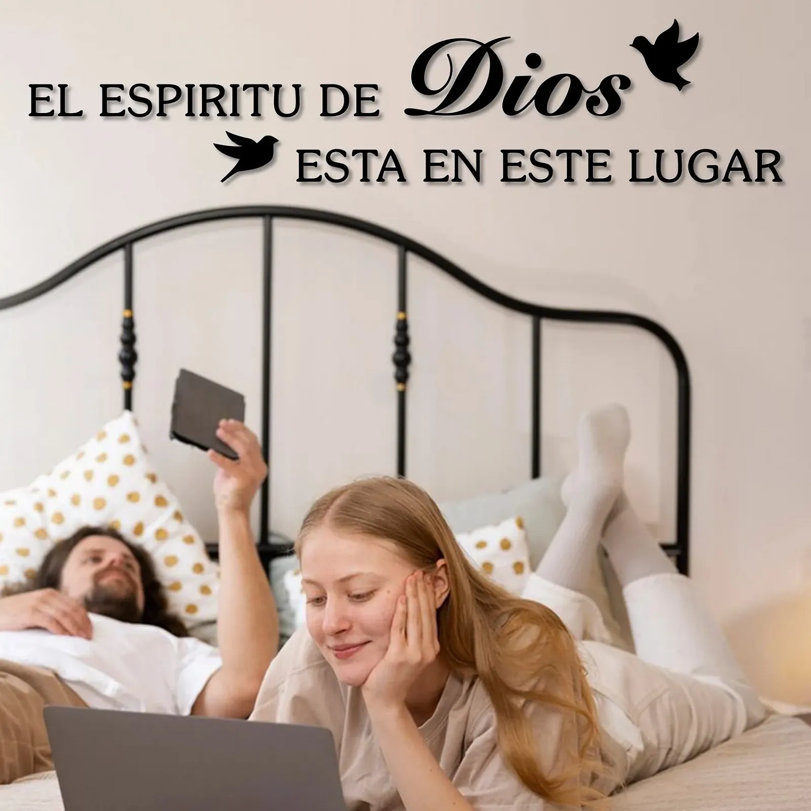 Наклейка на стіну Bible Verses El Espiritu De Dios Esta En Este Lugar 91,5 x 20 см Вінілова, фото №2