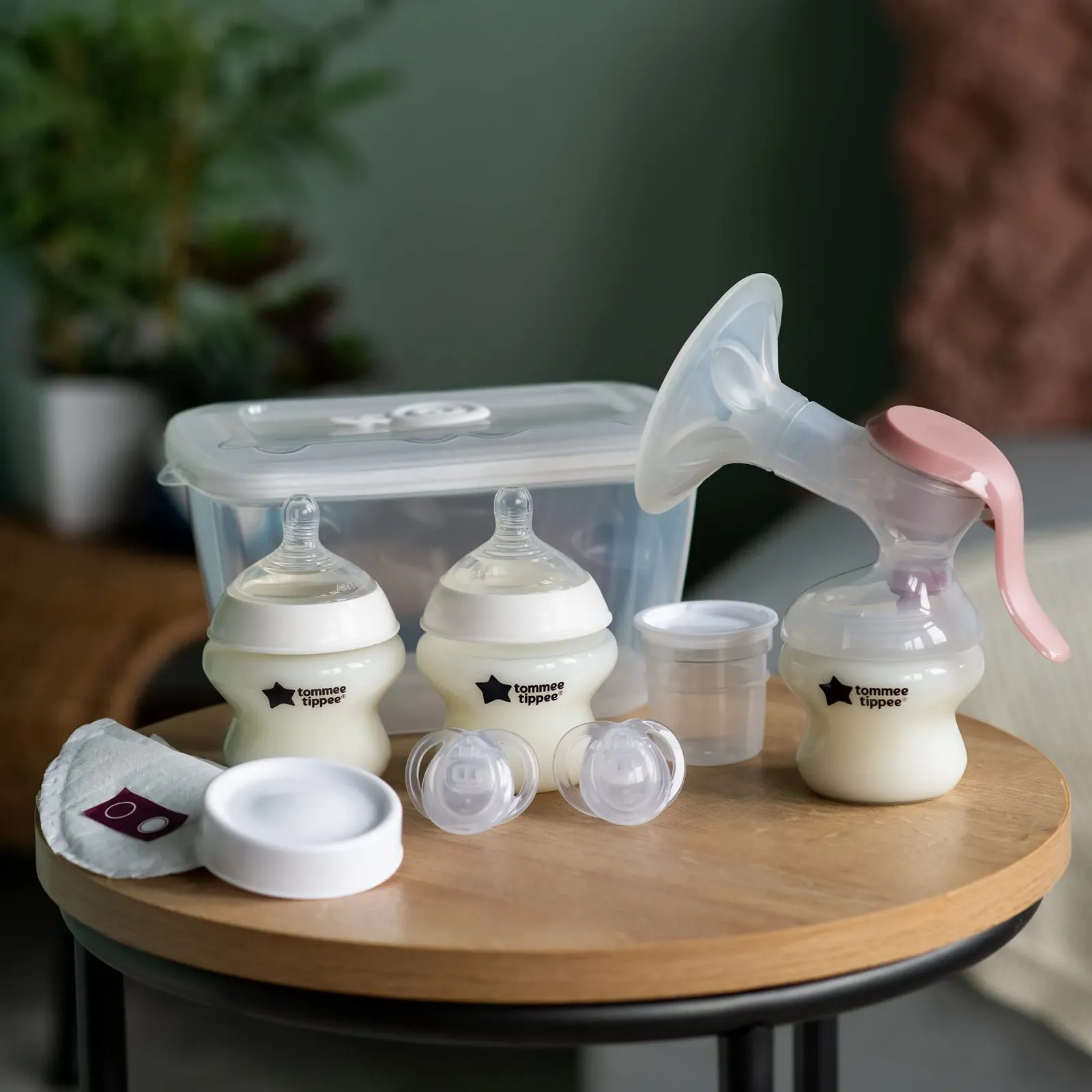 Стартовий набір для грудного вигодовування Tommee Tippee ручний молоковідсмоктувач аксесуари 0-6 місяців, фото №7 Стартовий набір для грудного вигодовування Tommee Tippee ручний молоковідсмоктувач аксесуари 0-6 місяців, фото №7