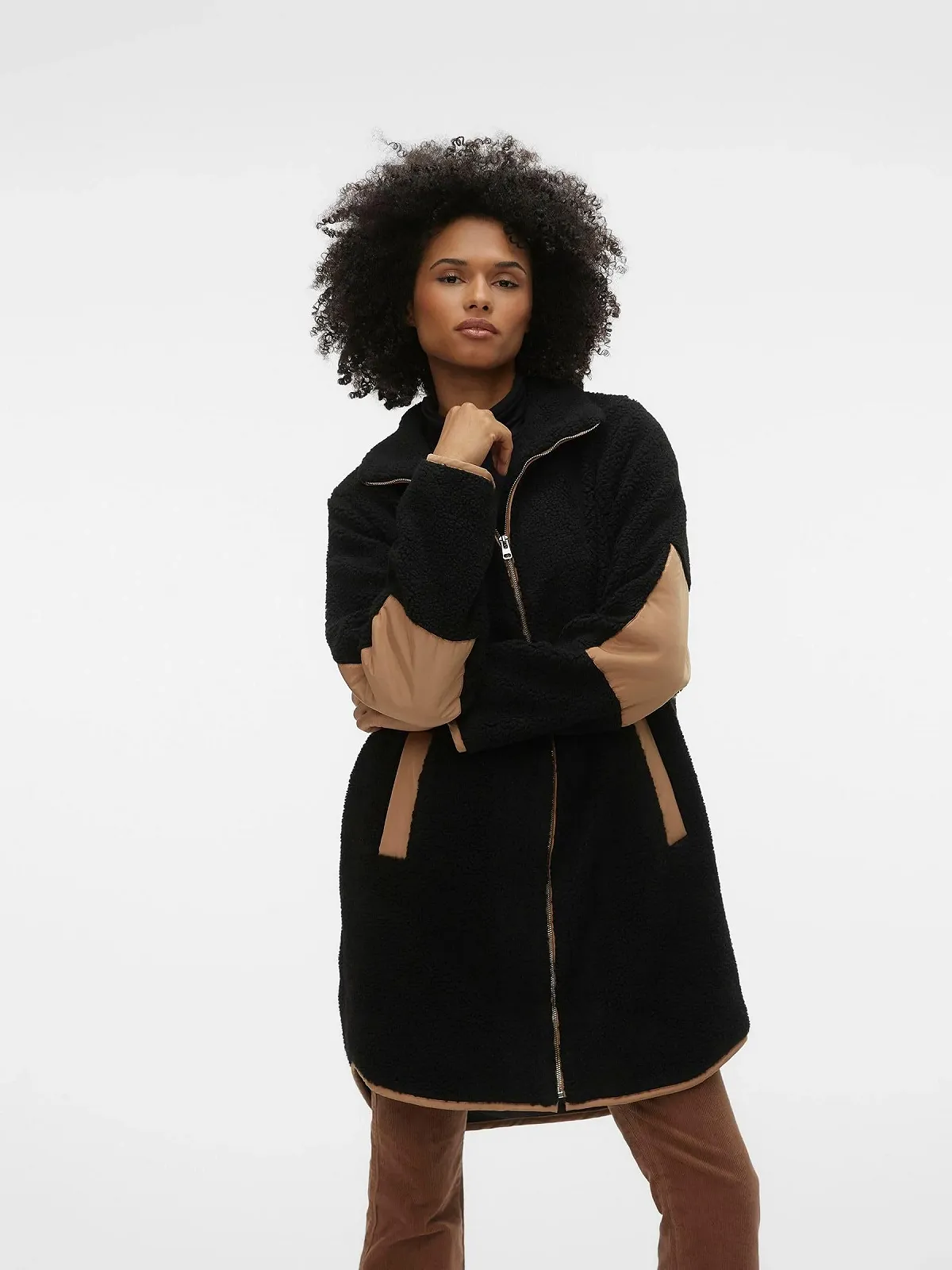 Жіноче пальто Teddy Fur VERO MODA VMLUNE, фото №5 Жіноче пальто Teddy Fur VERO MODA VMLUNE, фото №5