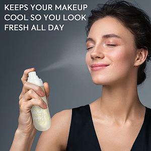 Зволожуючий спрей для фіксації макіяжу, масляний контроль, довготривала освіжаюча дія synthetic.ua - Фото 1