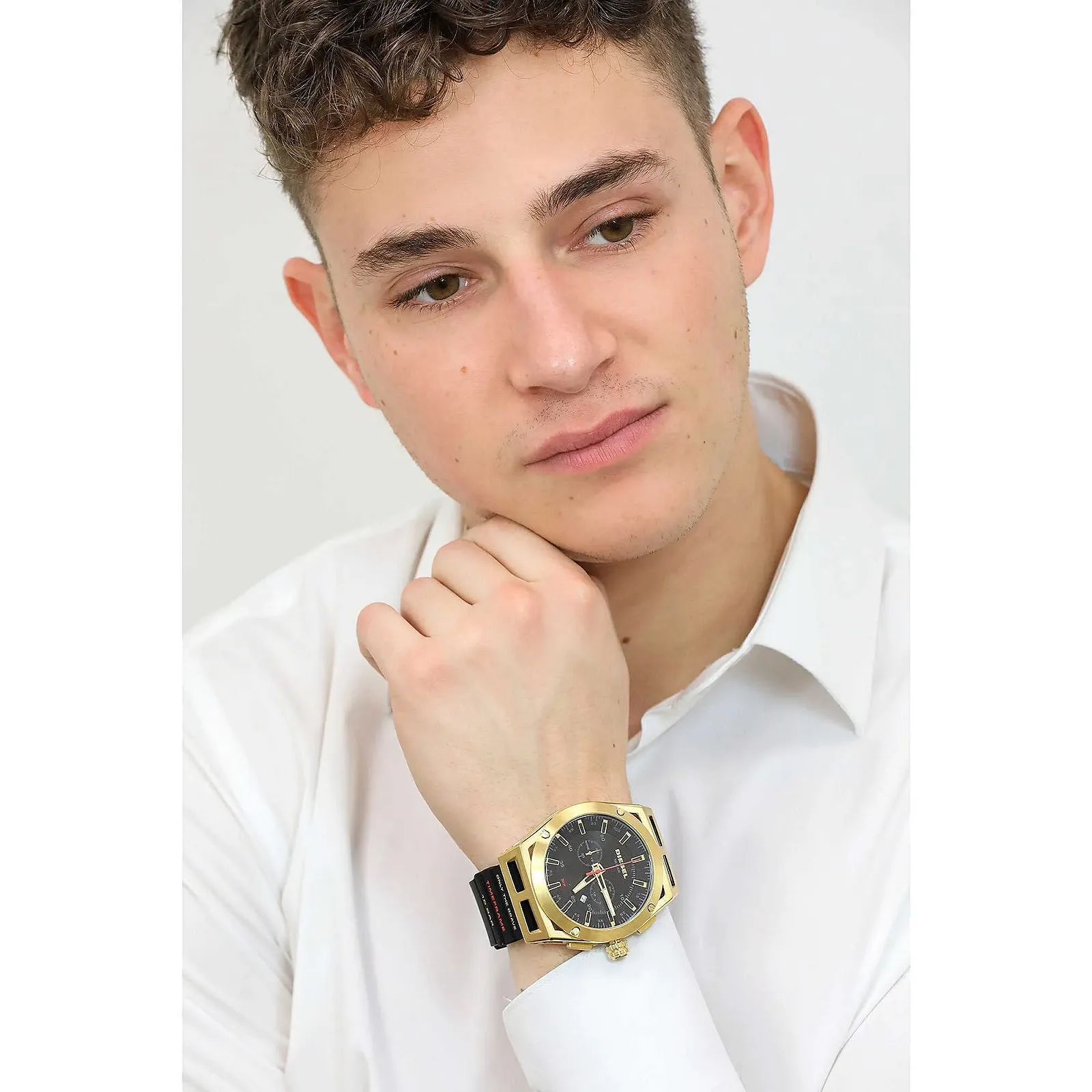 Годинник Diesel Timeframe Чоловічий, кварцовий хронограф, з силіконовим, нержавіючої сталі або шкіряним ремінцем, фото №3 Годинник Diesel Timeframe Чоловічий, кварцовий хронограф, з силіконовим, нержавіючої сталі або шкіряним ремінцем, фото №3