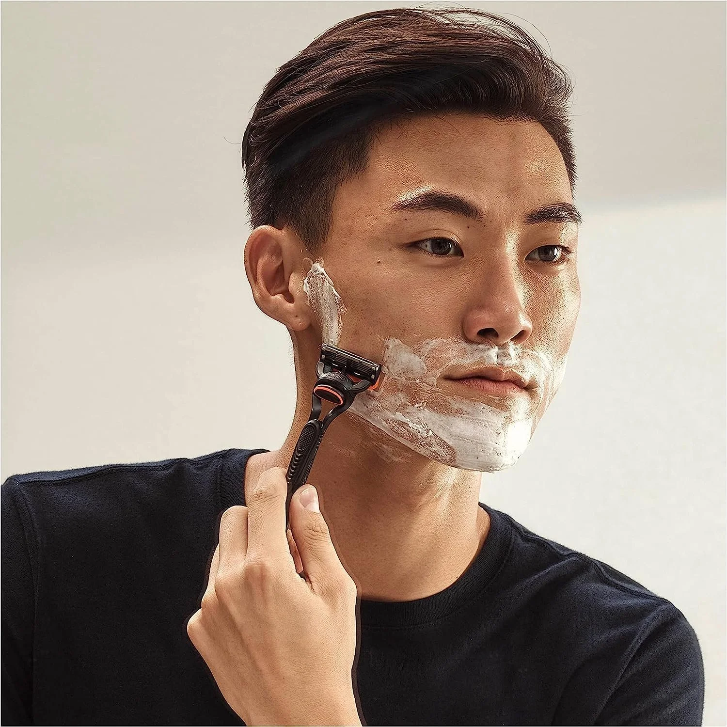 Станок для бритья Gillette Fusion 5 с 4 сменными кассетами, фото №5