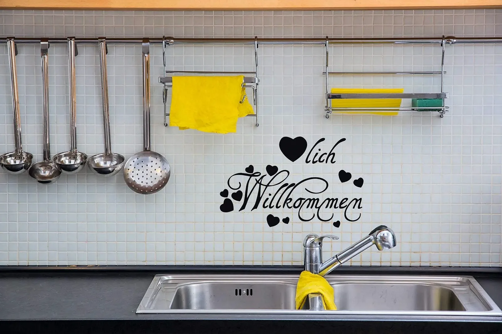 Наклейка на стену A346 Herzlich Willkommen 60 x 38 см черная, фото №4