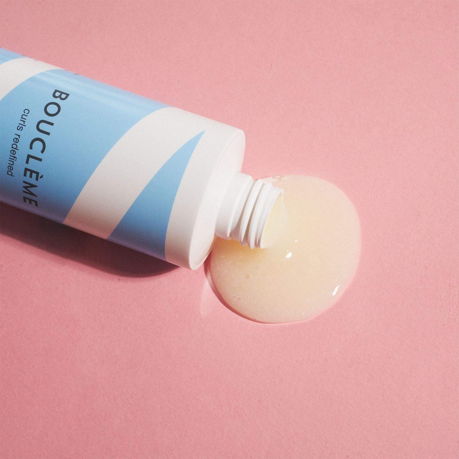 Шампунь Bouclème Hydrating Hair Cleanser для кучерявих волос, для тонких волос и жирной кожи головы 300 мл, фото №4