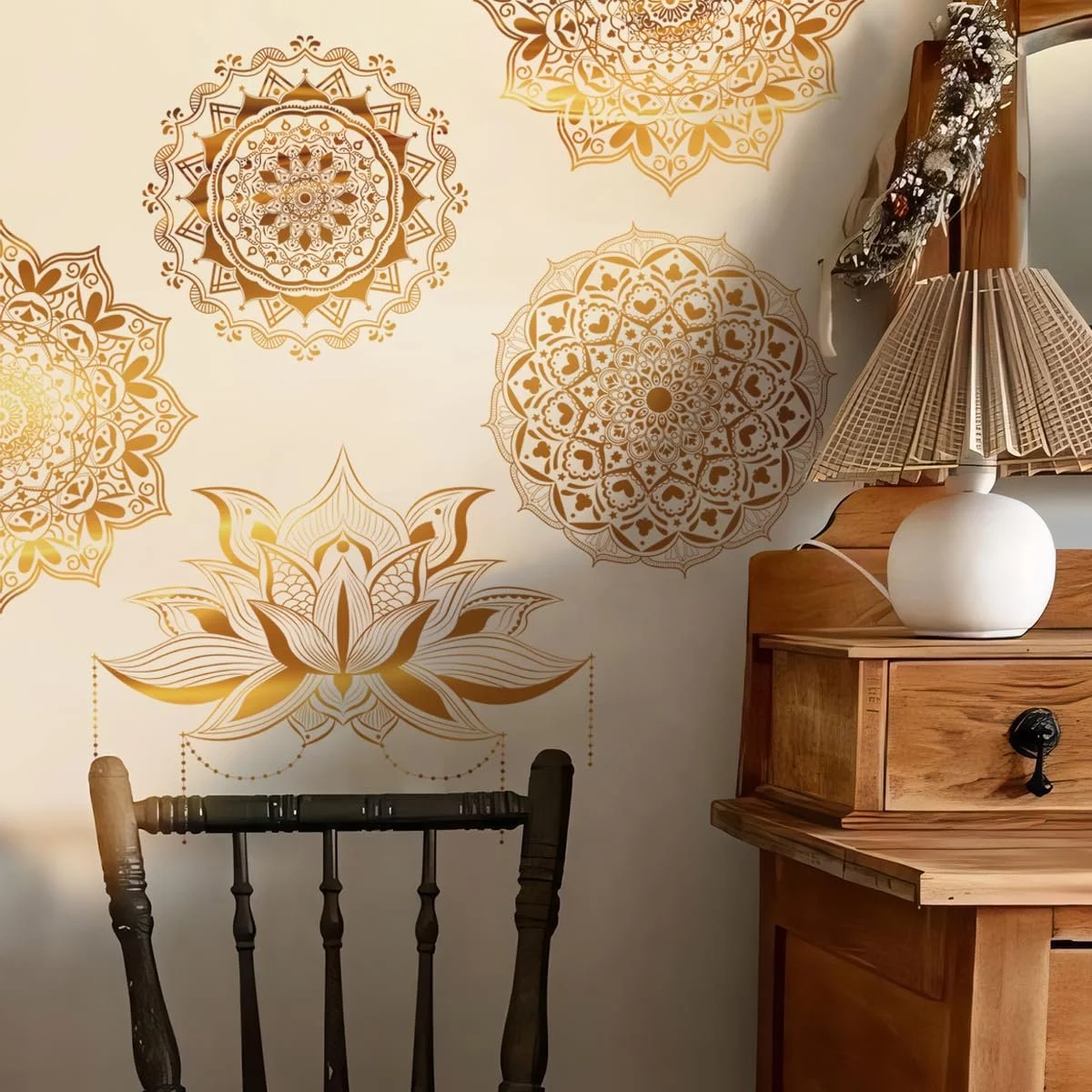 Настінна наклейка Runtoo Mandala Gold Lotus Flowers велика золота, фото №1