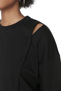 Женский свитшот TRENDYOL с круглым вырезом, однотонный, асимметричный synthetic.ua - Фото 1