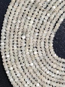 Бусины Лунный Камень Граненые 4-4.5 мм - Фото 1