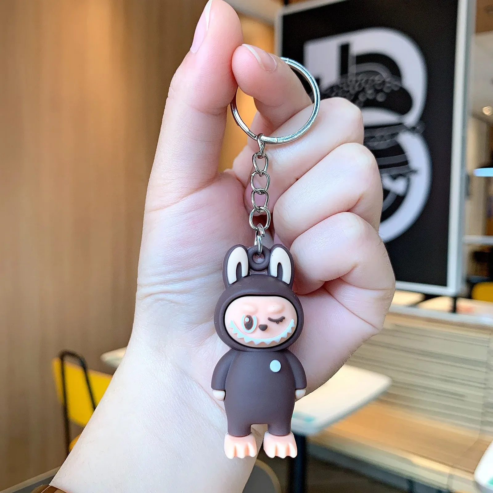 Брелок Лабубу Labubu The Monsters дитячий на рюкзак, ключі 5,5 см Bre_39_4, фото №5 Брелок Лабубу Labubu The Monsters дитячий на рюкзак, ключі 5,5 см Bre_39_4, фото №5