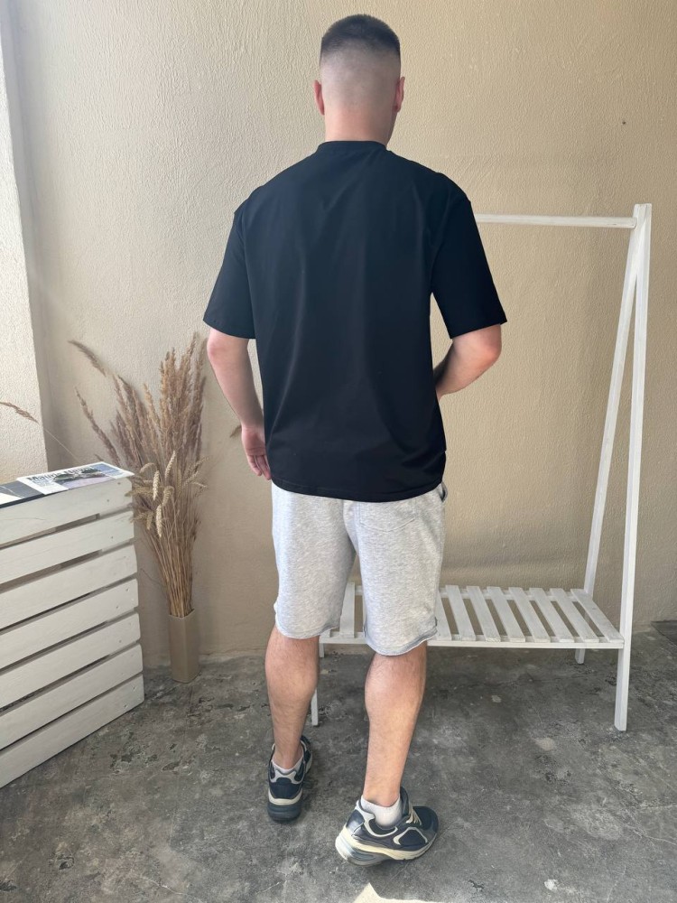 Комплект з двох футболок оверсайз чорна та біла Good RD398/RD399, фото №4 Комплект з двох футболок оверсайз чорна та біла Good RD398/RD399, фото №4