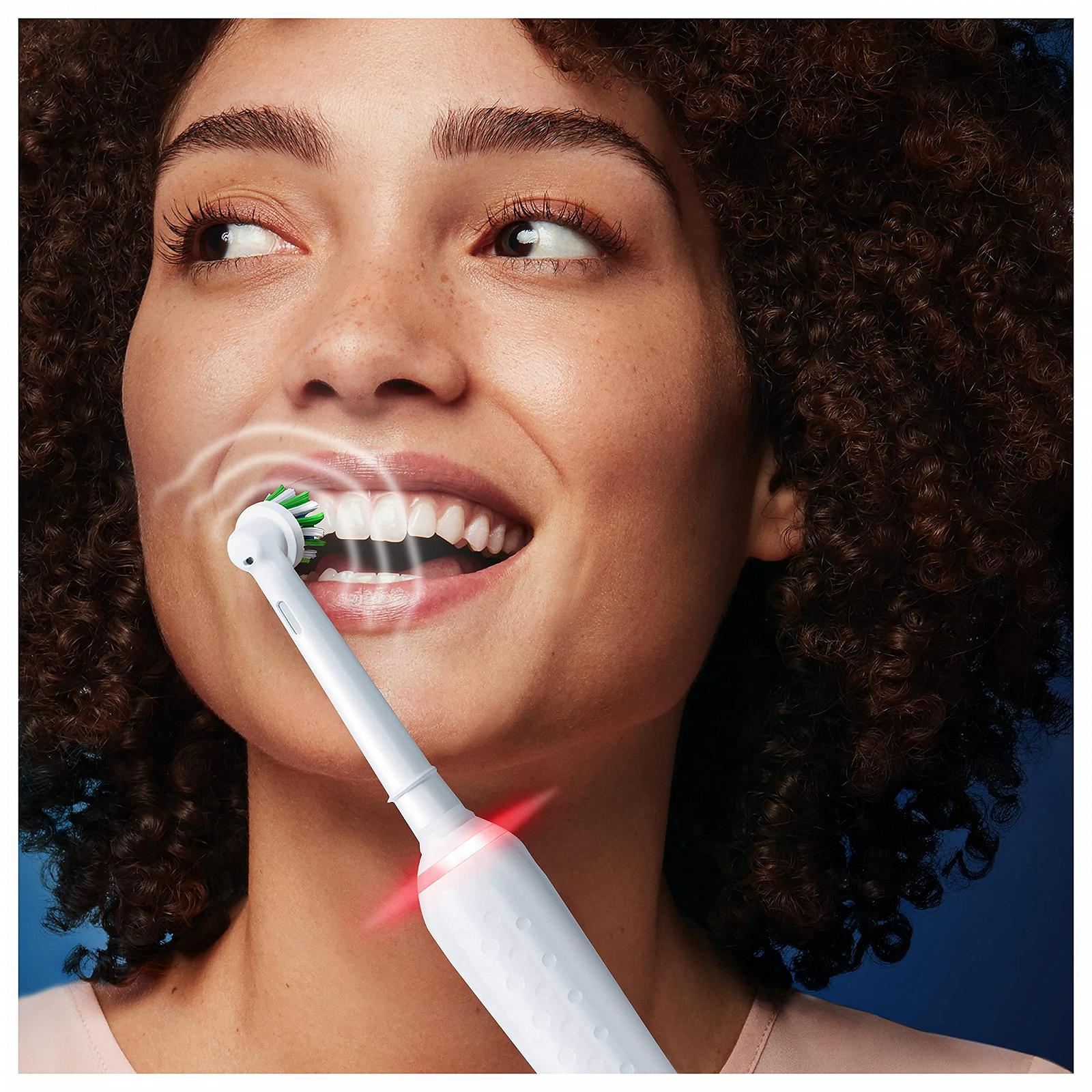 Електрична зубна щітка Oral-B PRO 3 3500 Біла, фото №3