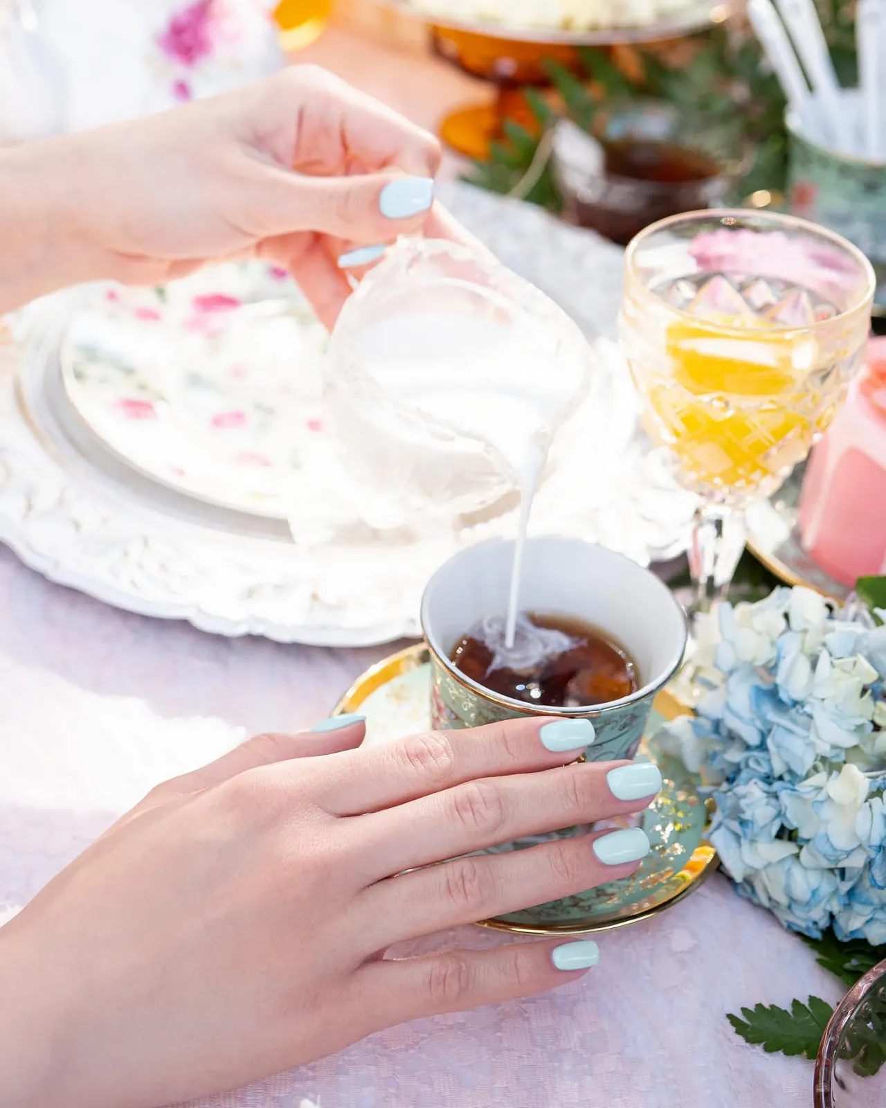 Гель-лак GELISH Голубой My One Blue Love Baby Blue, фото №5 Гель-лак GELISH Голубой My One Blue Love Baby Blue, фото №5