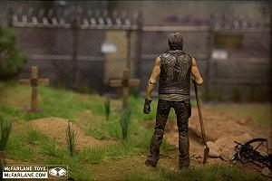 Фігурка Ходячі мерці McFarlane Toys TV Series 9 Grave Digger Daryl Dixon synthetic.ua - Фото 1