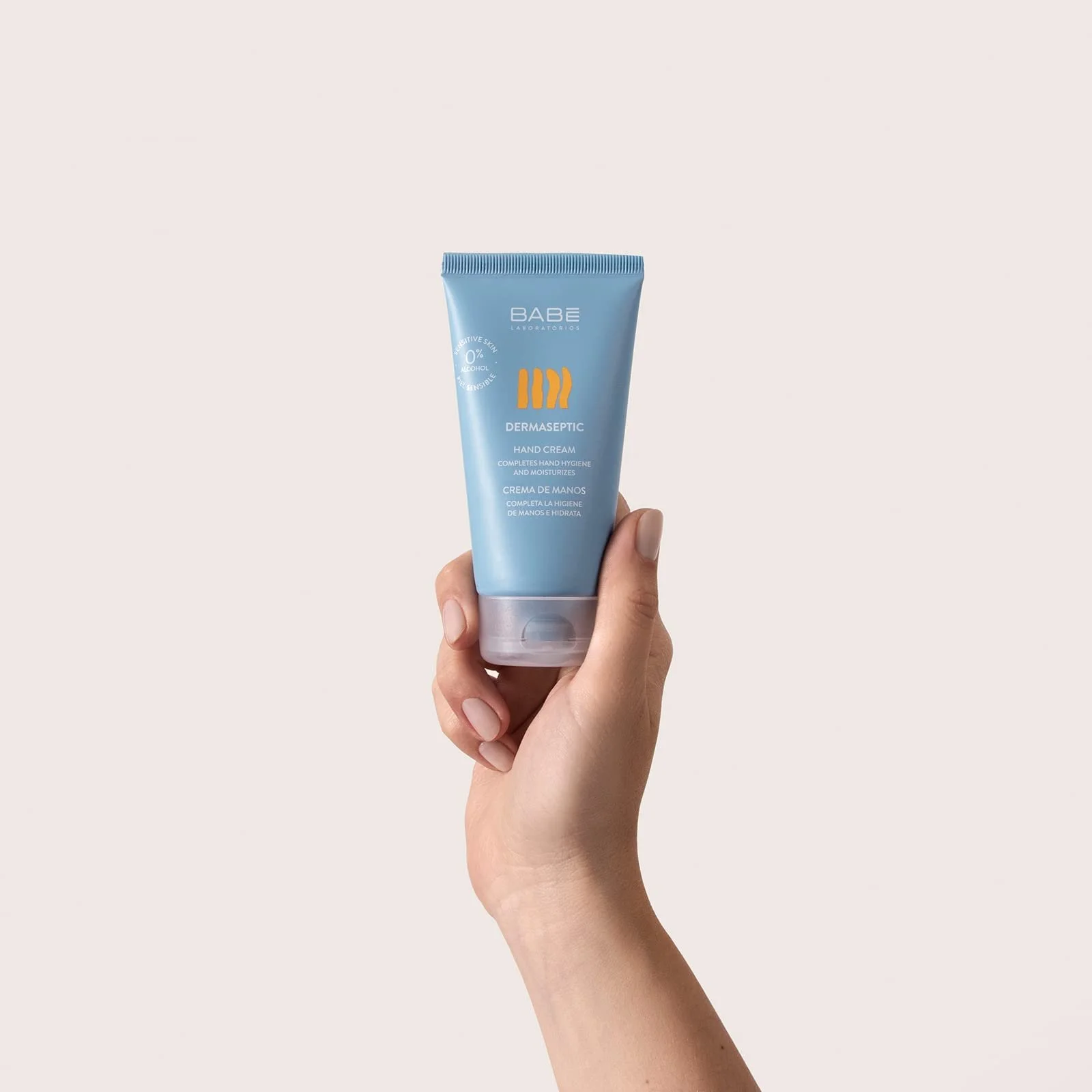 Крем для рук Dermaseptic Восстанавливающий крем для рук Без спирта Подходит для всей семьи Гигиенический крем для рук Салфетка 75 мл, фото №4 Крем для рук Dermaseptic Восстанавливающий крем для рук Без спирта Подходит для всей семьи Гигиенический крем для рук Салфетка 75 мл, фото №4