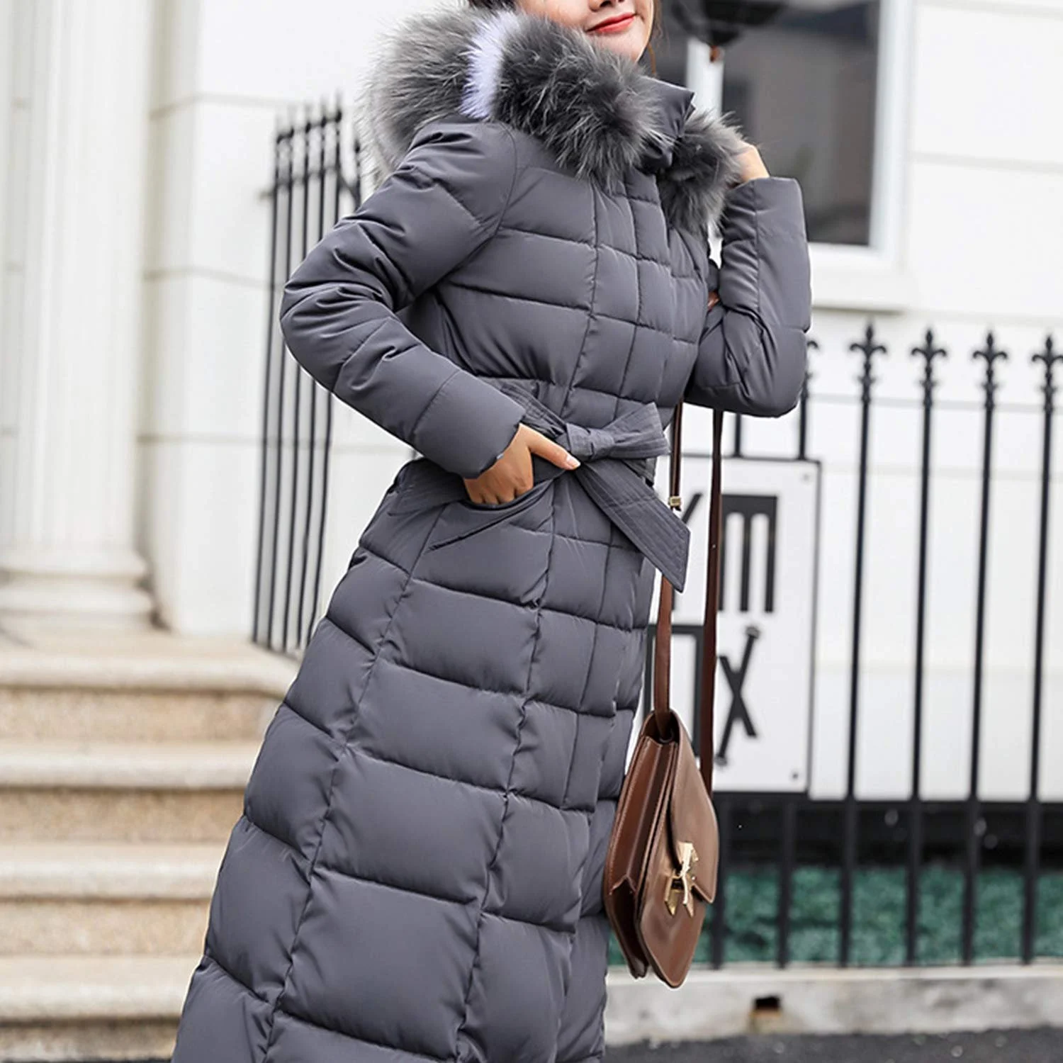 Женская зимняя куртка Laemilia Длинная с капюшоном, теплое пуховое, фото №4 Женская зимняя куртка Laemilia Длинная с капюшоном, теплое пуховое, фото №4