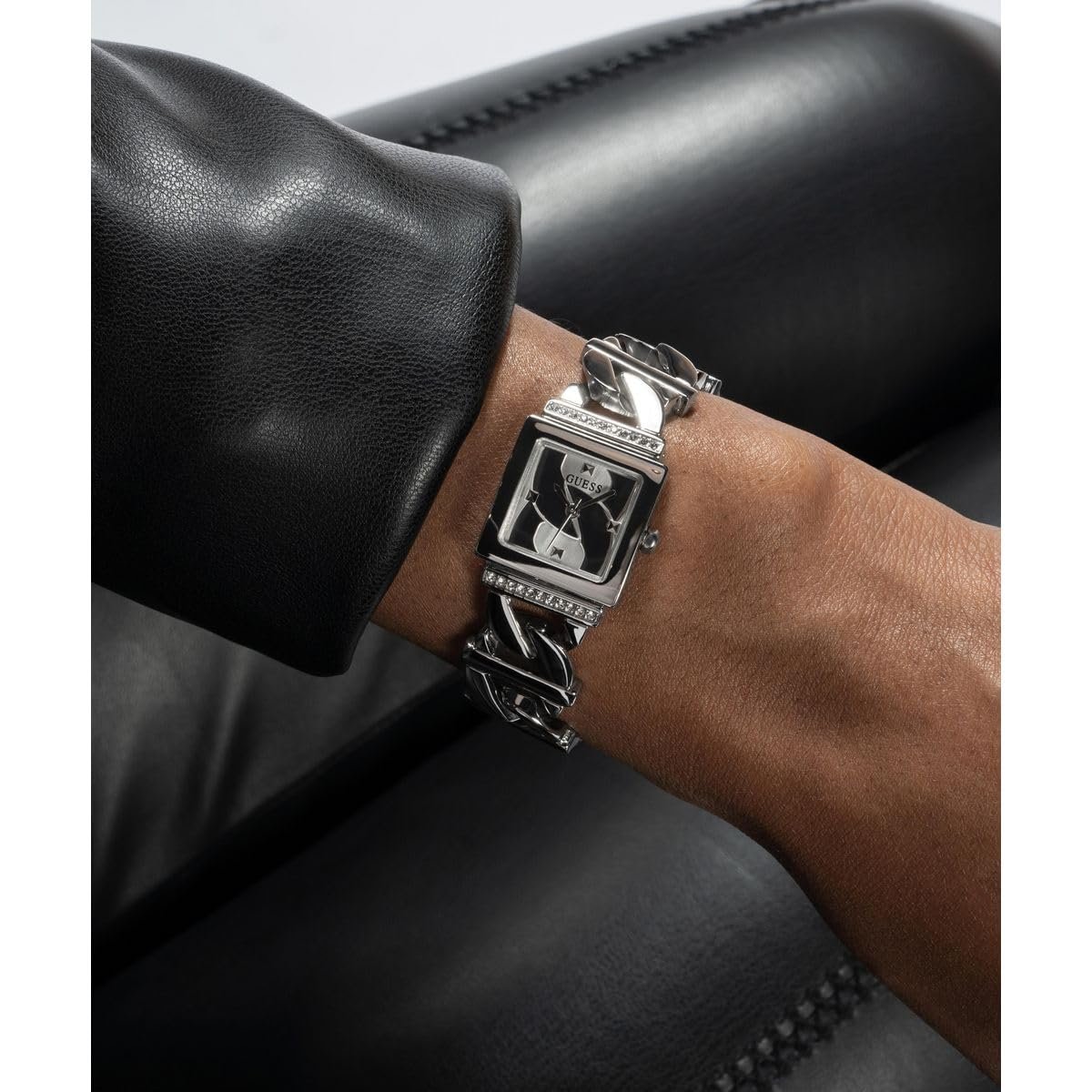 Женские часы Guess G-Link Золотистый корпус, циферблат шампань, золотистый цвет, 20.8 мм, фото №5 Женские часы Guess G-Link Золотистый корпус, циферблат шампань, золотистый цвет, 20.8 мм, фото №5