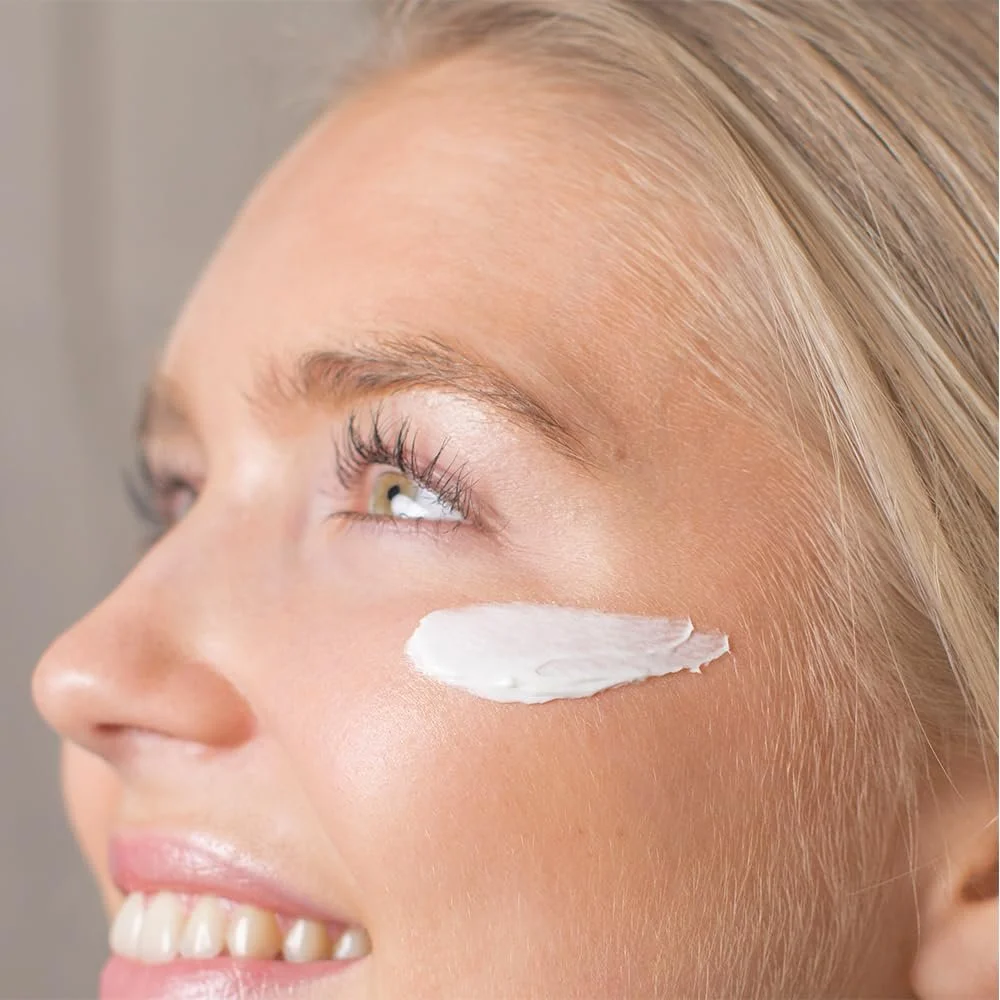 Денний крем Nordic Cosmetic CBD SPF 15 45 мл, фото №6 Денний крем Nordic Cosmetic CBD SPF 15 45 мл, фото №6
