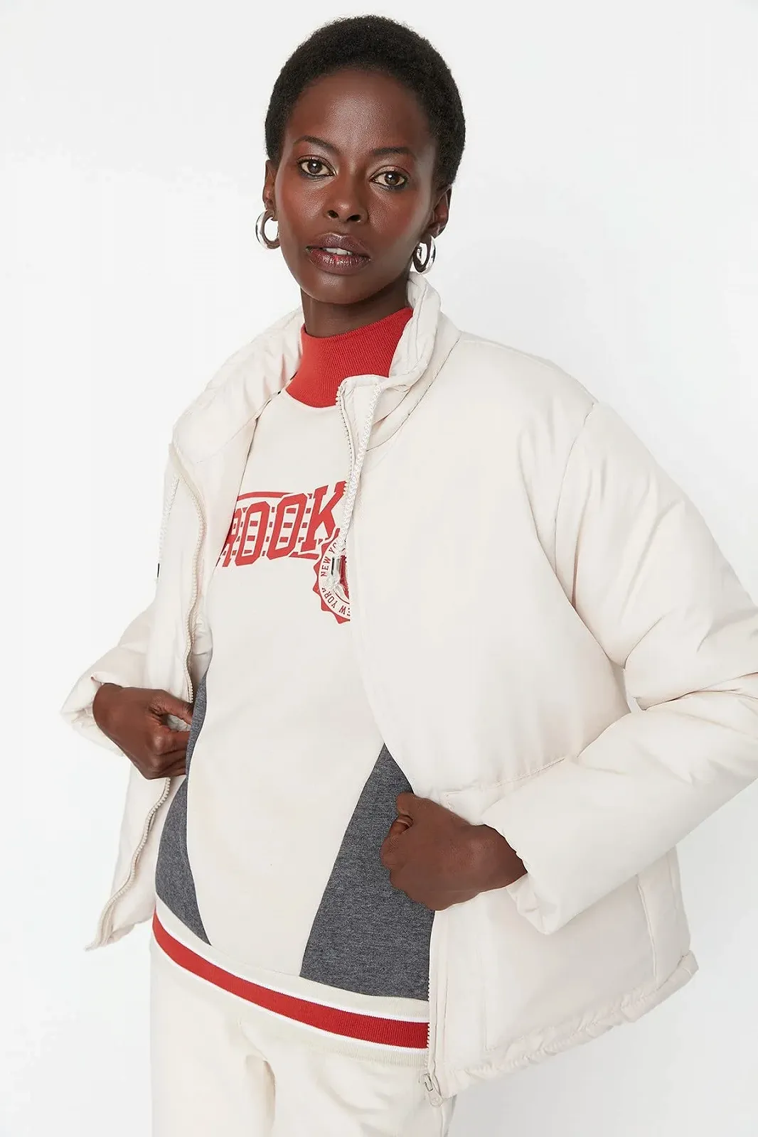 Женское зимнее пальто TRENDYOL, двубортное, однотонное, фото №3