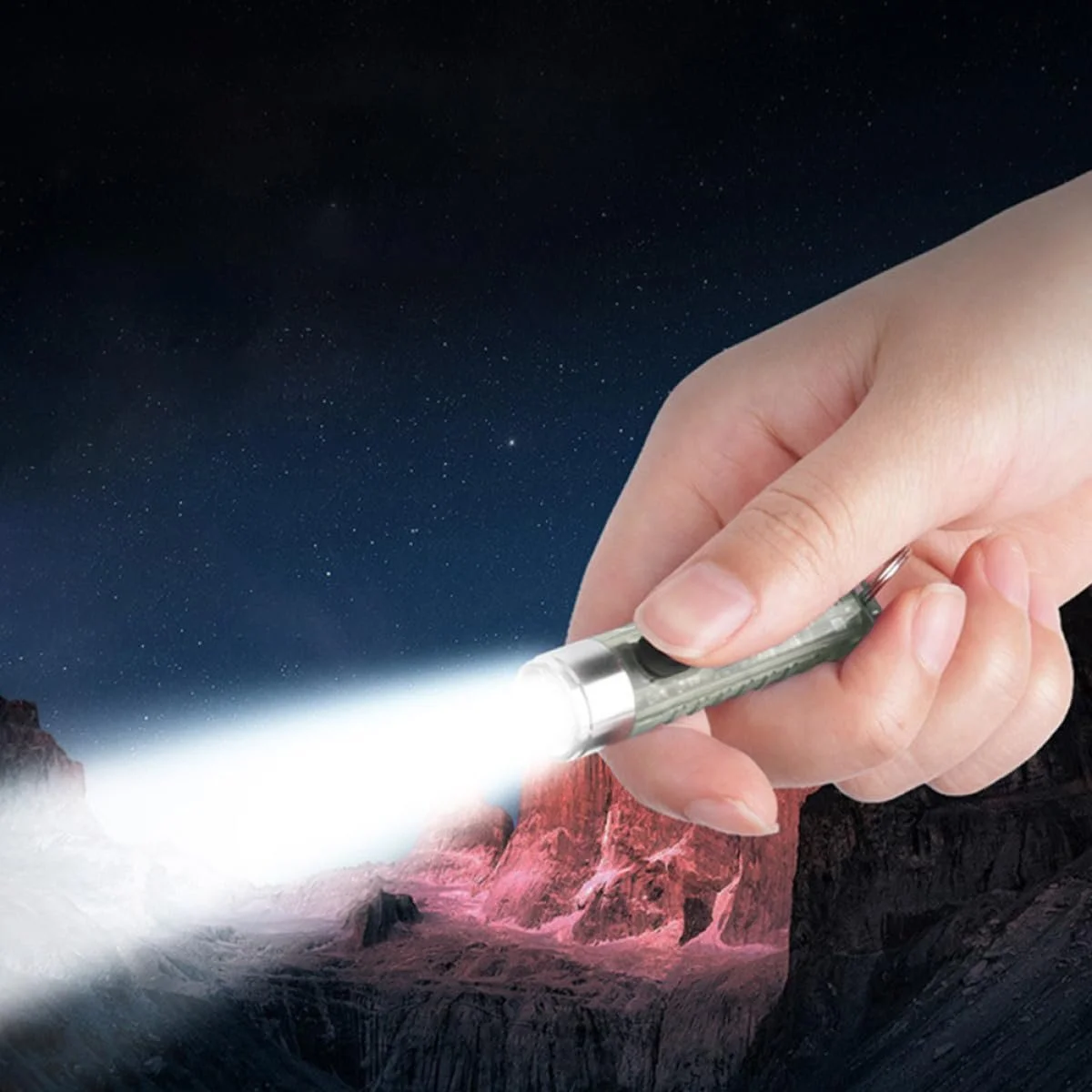 Фонарик Sosoport USB Rechargeable Маленький LED Брелок для Ключей Маленький Легкий для Кемпинга Пешего Туризма, фото №4 Фонарик Sosoport USB Rechargeable Маленький LED Брелок для Ключей Маленький Легкий для Кемпинга Пешего Туризма, фото №4