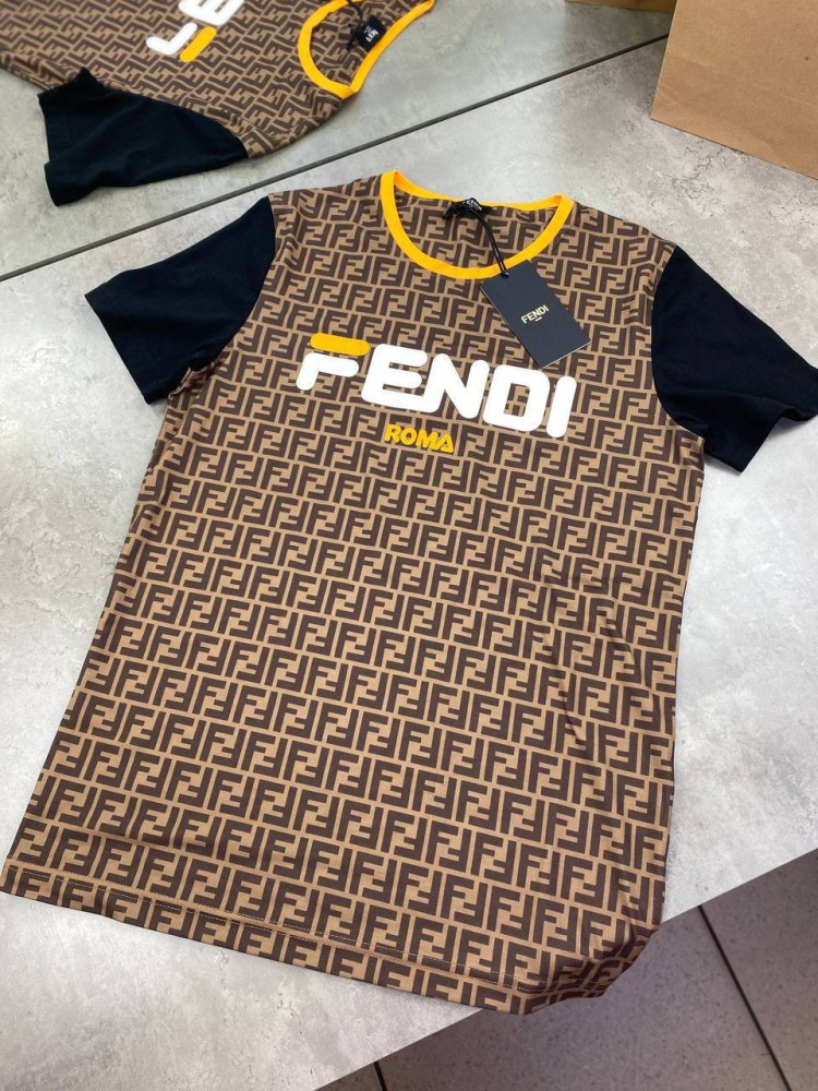 Футболка коричневая Fendi с черными рукавами принт f323, фото №6