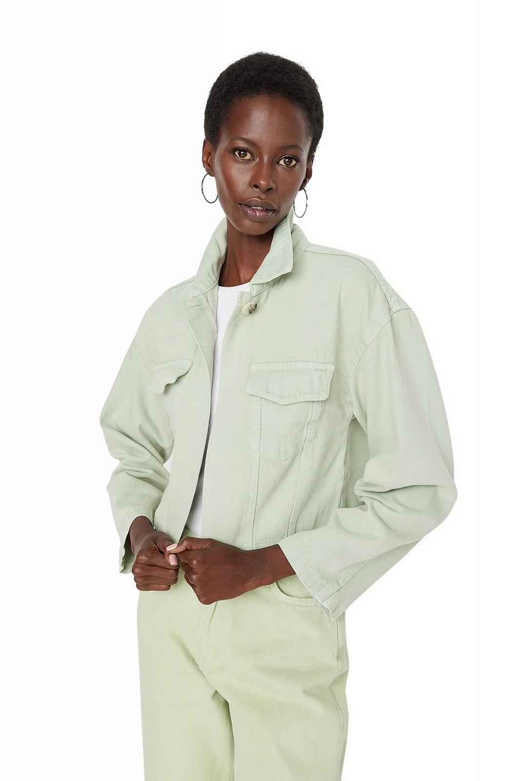 Джинсова куртка TRENDYOL Стандартна однотонна, фото №1