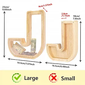 Скарбничка дерев'яна у формі літери J Прозора 23 x 4 x 23 см персоналізована synthetic.ua - Фото 1