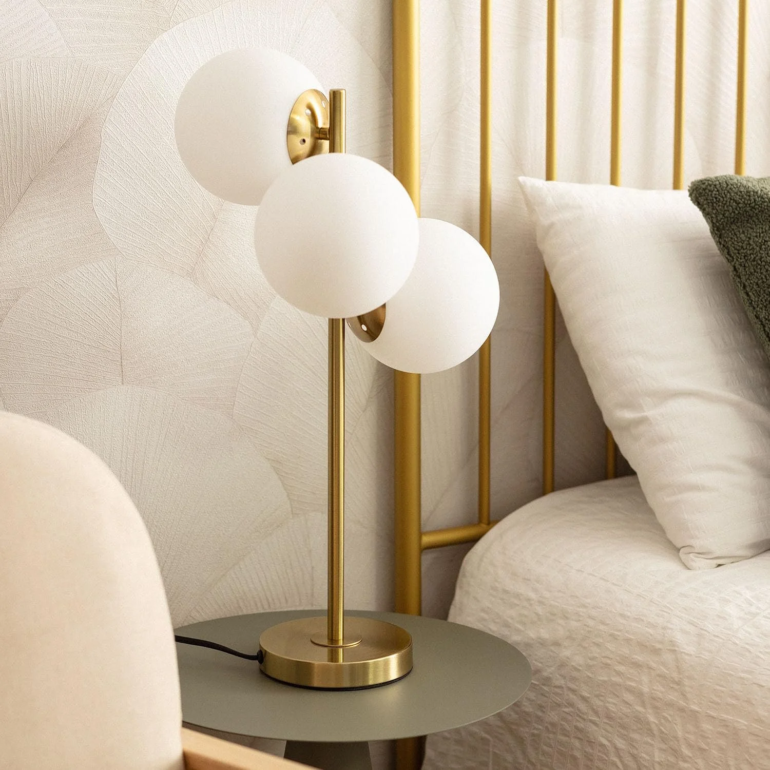 Настільна лампа LEDKIA LIGHTING Moonlight Латунь 3 плафони Метал Скло E27 560 x 340 x 340 мм Золотиста Скляна, фото №4