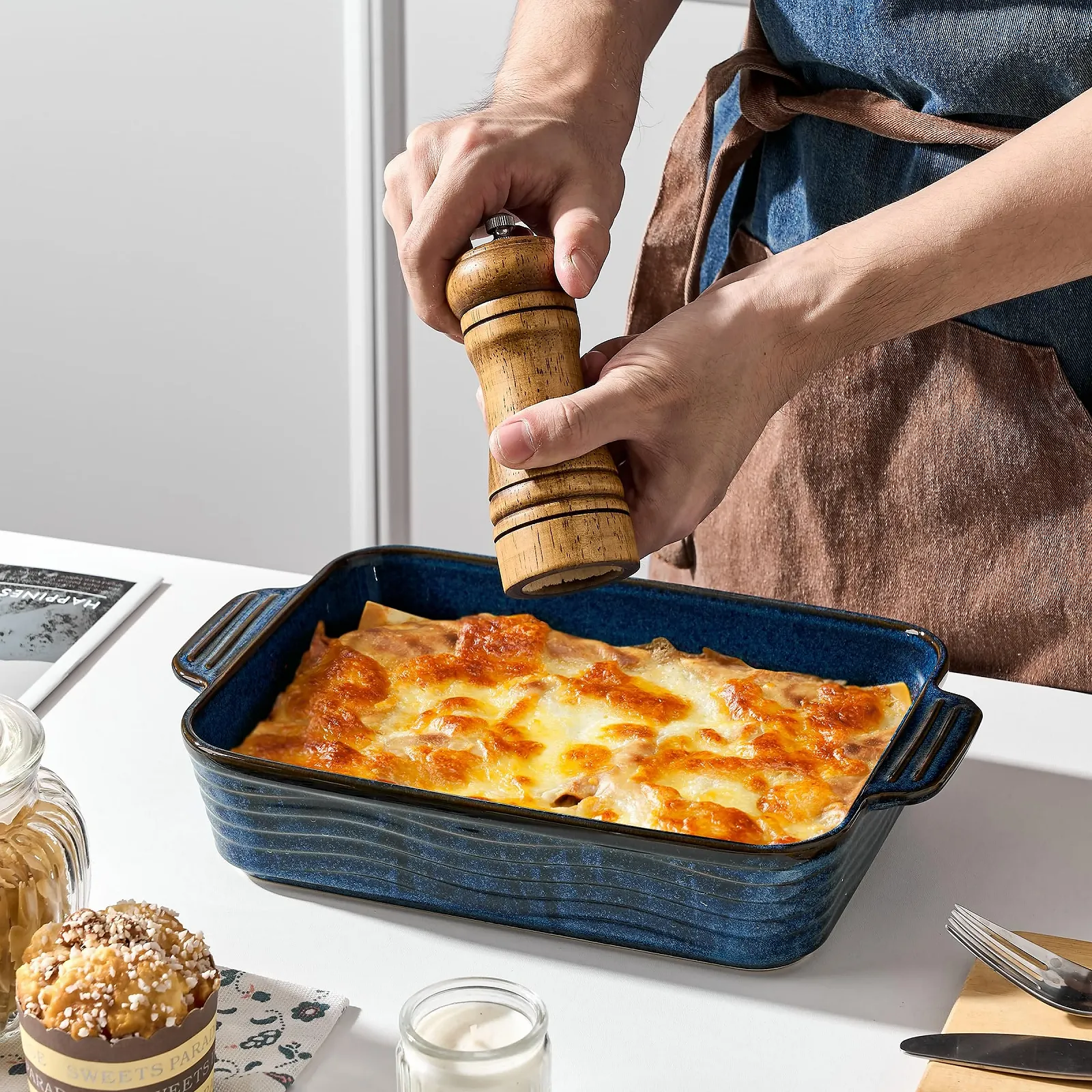 Форма для запекания Poecer керамическая 2000 мл квадратная с ручками синяя, фото №4 Форма для запекания Poecer керамическая 2000 мл квадратная с ручками синяя, фото №4