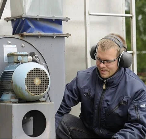 Навушники протишумні захисні 3M Peltor X5A SML / Активне шумозаглушення / Чорний, фото №3 Навушники протишумні захисні 3M Peltor X5A SML / Активне шумозаглушення / Чорний, фото №3