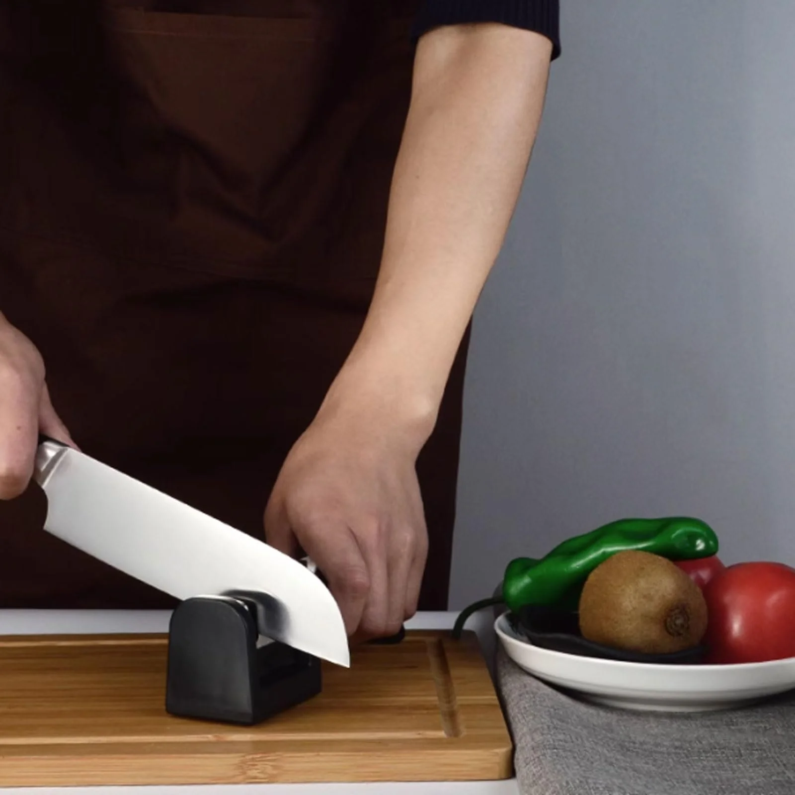 Точилка для ножів механічна esmen 2-ступінчаста подвійний слот, фото №4 Точилка для ножів механічна esmen 2-ступінчаста подвійний слот, фото №4