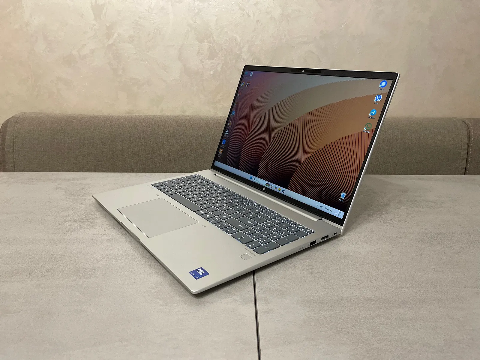 Ультрабук HP ProBook 460 G11, 16" FHD+ IPS, Ultra 5 125U, 16GB, 256GB SSD, фото №2