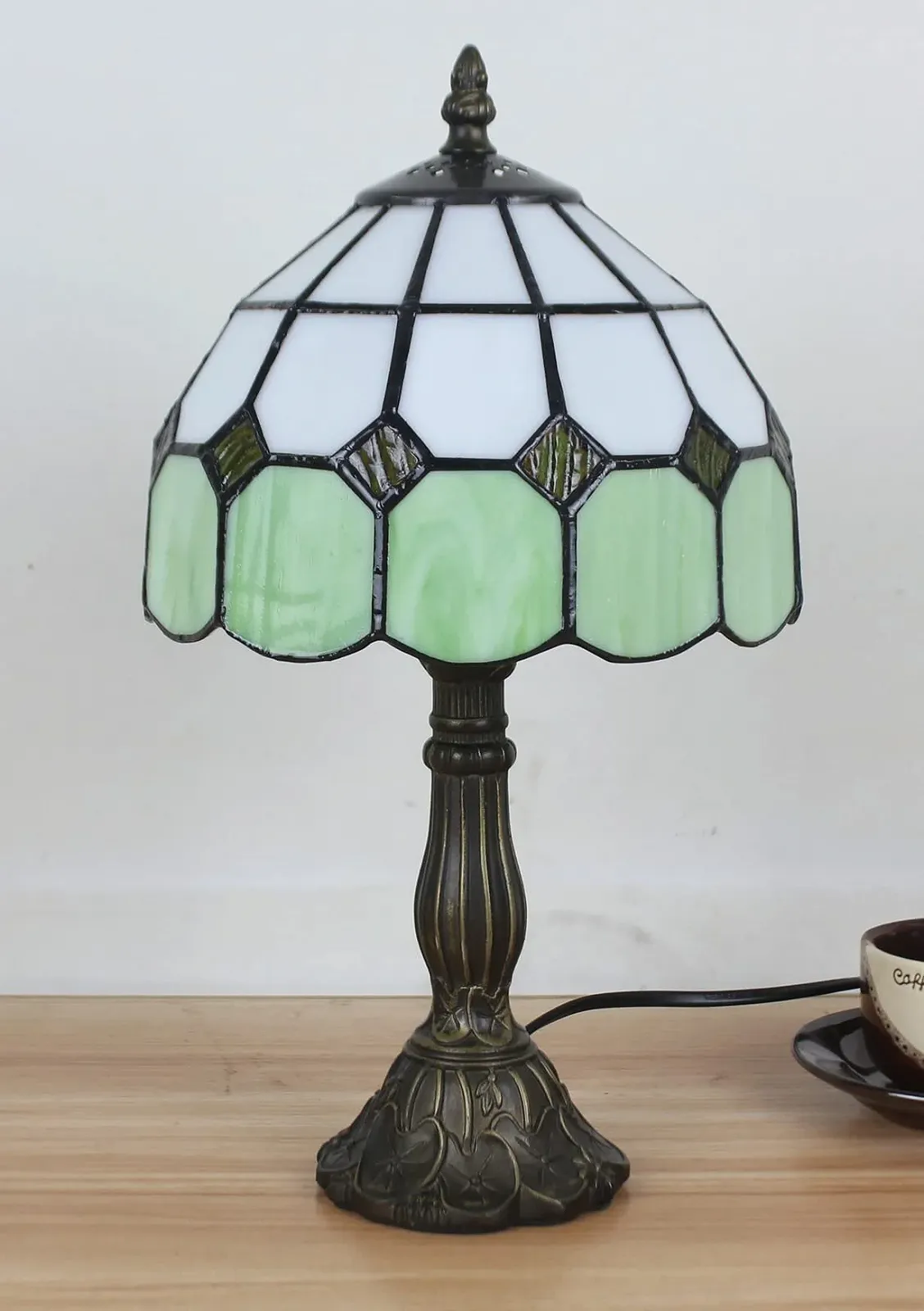 Настільна лампа Tiffany Style Mediterranean вітражне скло 20 см 38 см Зелена, фото №5
