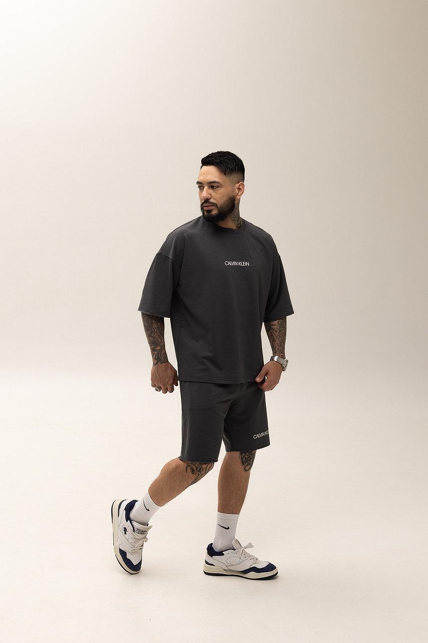 Костюм мужской летний графит Calvin Klein Стильный оверсайз на лето Базовый комплект для мужчины, фото №5
