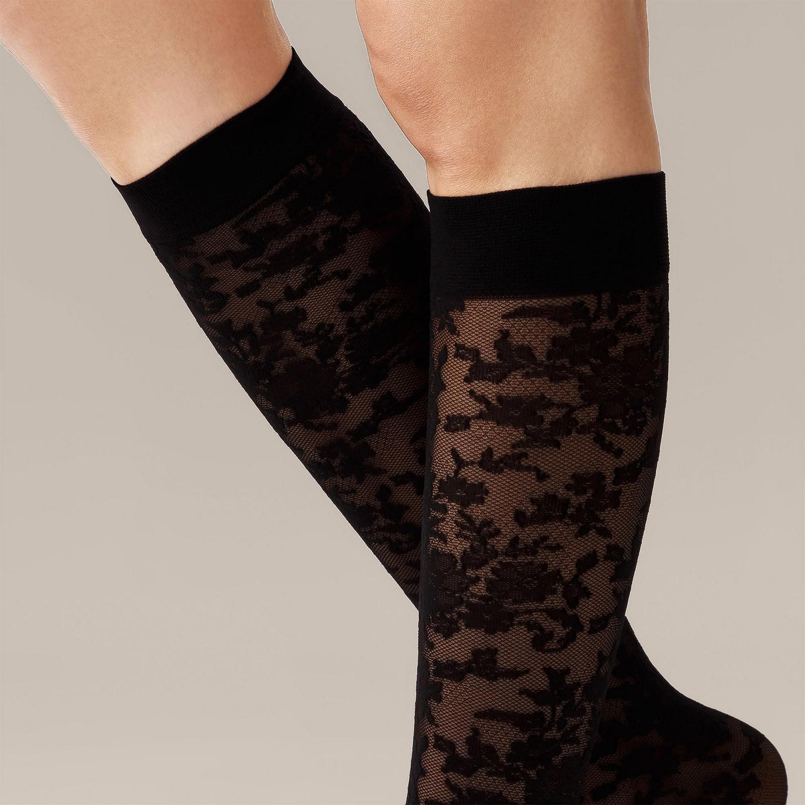 Жіночі шкарпетки до колін з візерунком KUNERT Floral Citynight, фото №3