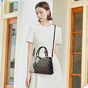 Сумка DORRISO, женская, элегантная, в стиле колор-блок, бежевая цена на synthetic.ua - Фото 1 Сумка DORRISO, женская, элегантная, в стиле колор-блок, бежевая synthetic.ua - Фото 1