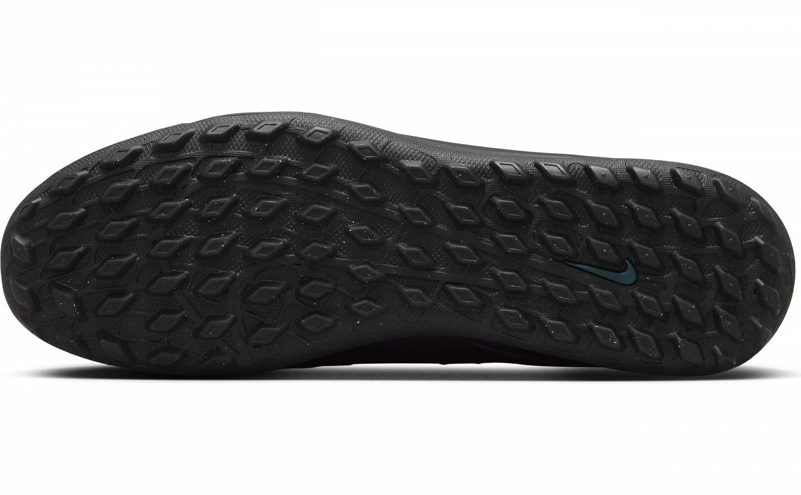 Унісекс Кросівки Nike Phantom Luna Ii Club Tf, фото №4 Унісекс Кросівки Nike Phantom Luna Ii Club Tf, фото №4