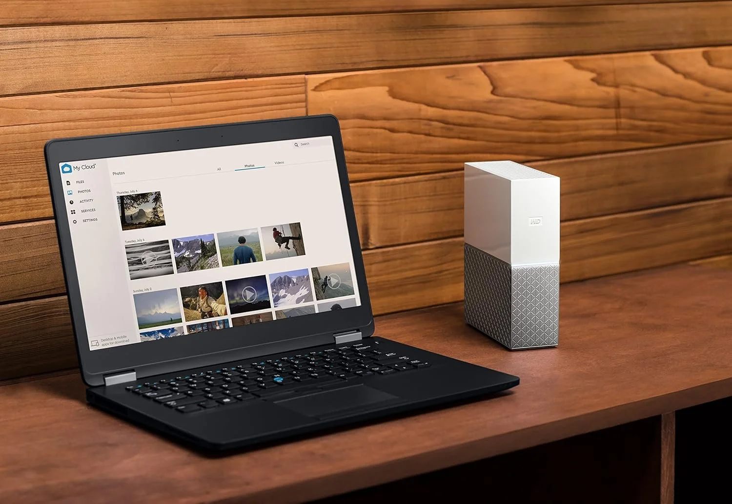 Мережевий накопичувач Western Digital My Cloud Home 4TB / 3.5" SATA / 1.4GHz Quad-Core / 1xGbE LAN / USB 3.0 / Серебристий (WDBVXC0040HWT-EESN), фото №6