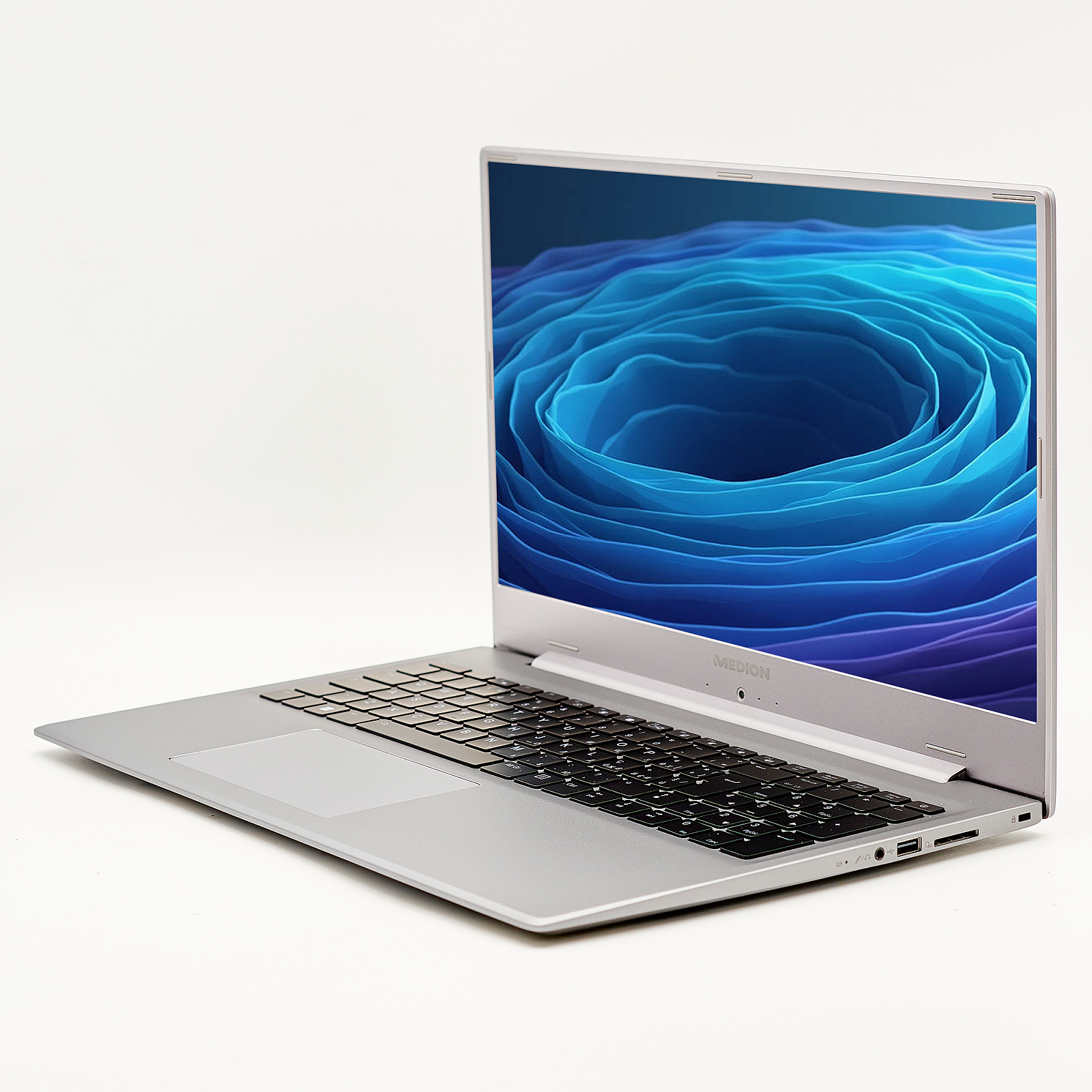 Ноутбук 17,3" Medion (Lenovo Group) Akoya S17403 Intel Core i5-10210U RAM 32 ГБ SSD 1 ТБ Intel UHD Graphics Металевий корпус Win10 (4420), фото №5
