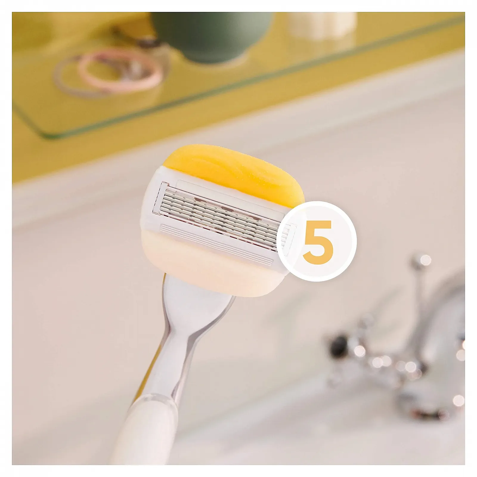 Сменные кассеты для бритья Gillette Venus Comfortglide with Olay 2-в-1 6 шт., фото №3 Сменные кассеты для бритья Gillette Venus Comfortglide with Olay 2-в-1 6 шт., фото №3