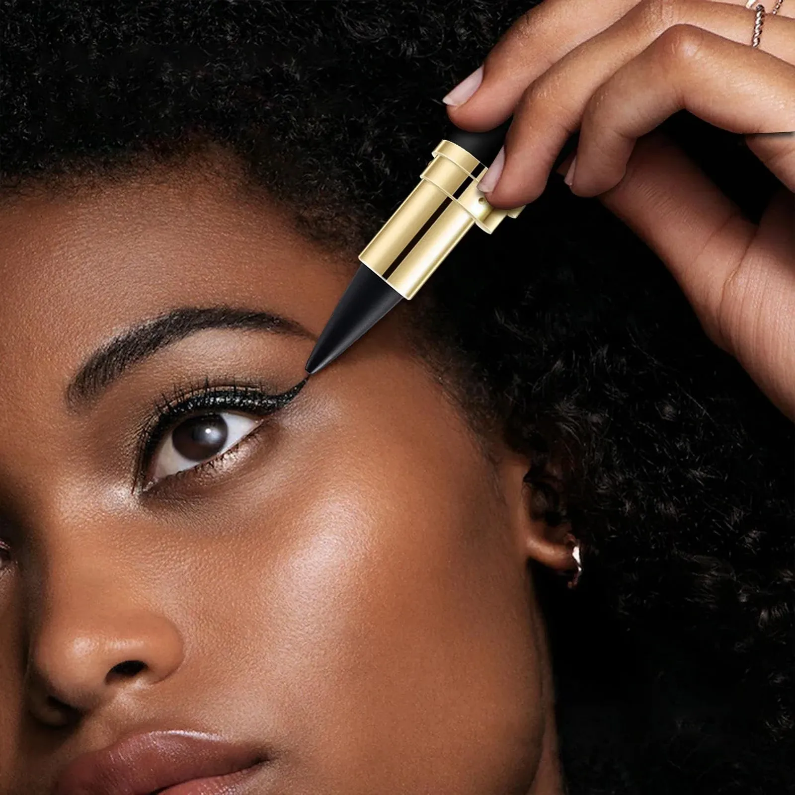 Карандаш для глаз Euyehn Чёрный, Стойкий гелевый, Водостойкий, фото №3 Карандаш для глаз Euyehn Чёрный, Стойкий гелевый, Водостойкий, фото №3