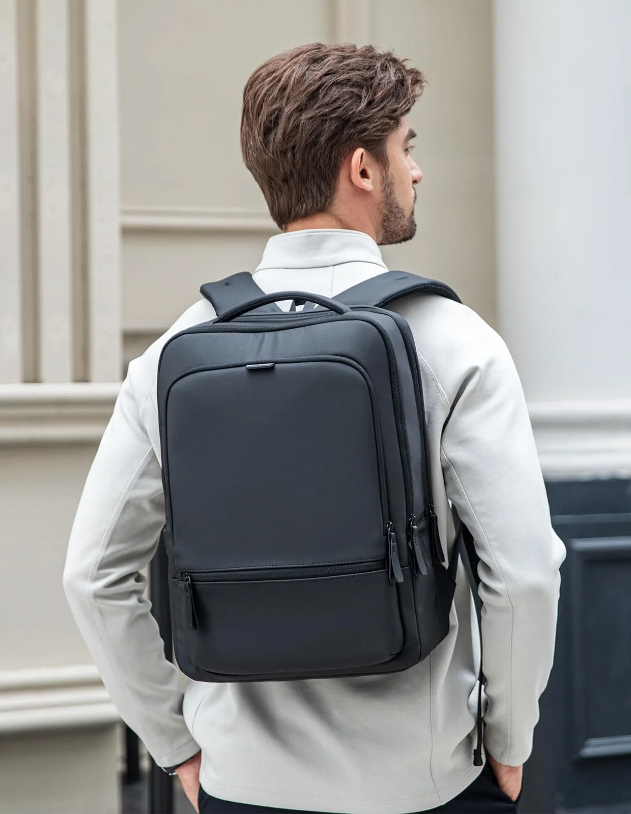 Рюкзак для ноутбука Mark Ryden City 15.6" USB Водоотталкивающий Черный, фото №2 Рюкзак для ноутбука Mark Ryden City 15.6" USB Водоотталкивающий Черный, фото №2
