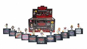Фігурка BANDAI Stranger Things Upside Down Capsule, Міні-бокс з випадковою фігуркою Stranger Things 6,5 см, аксесуарами та наборами карток, Сліпа коробка з атрибутикою Stranger Things - Фото 1