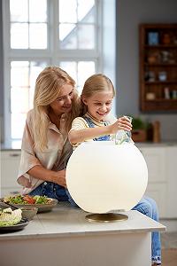 Портативна колонка-лампа Kooduu Sphere - Dimmable LED світло, бездротова Bluetooth колонка з вбудованим тримачем для стаканів - для внутрішнього та зовнішнього декорування, латунь synthetic.ua - Фото 1