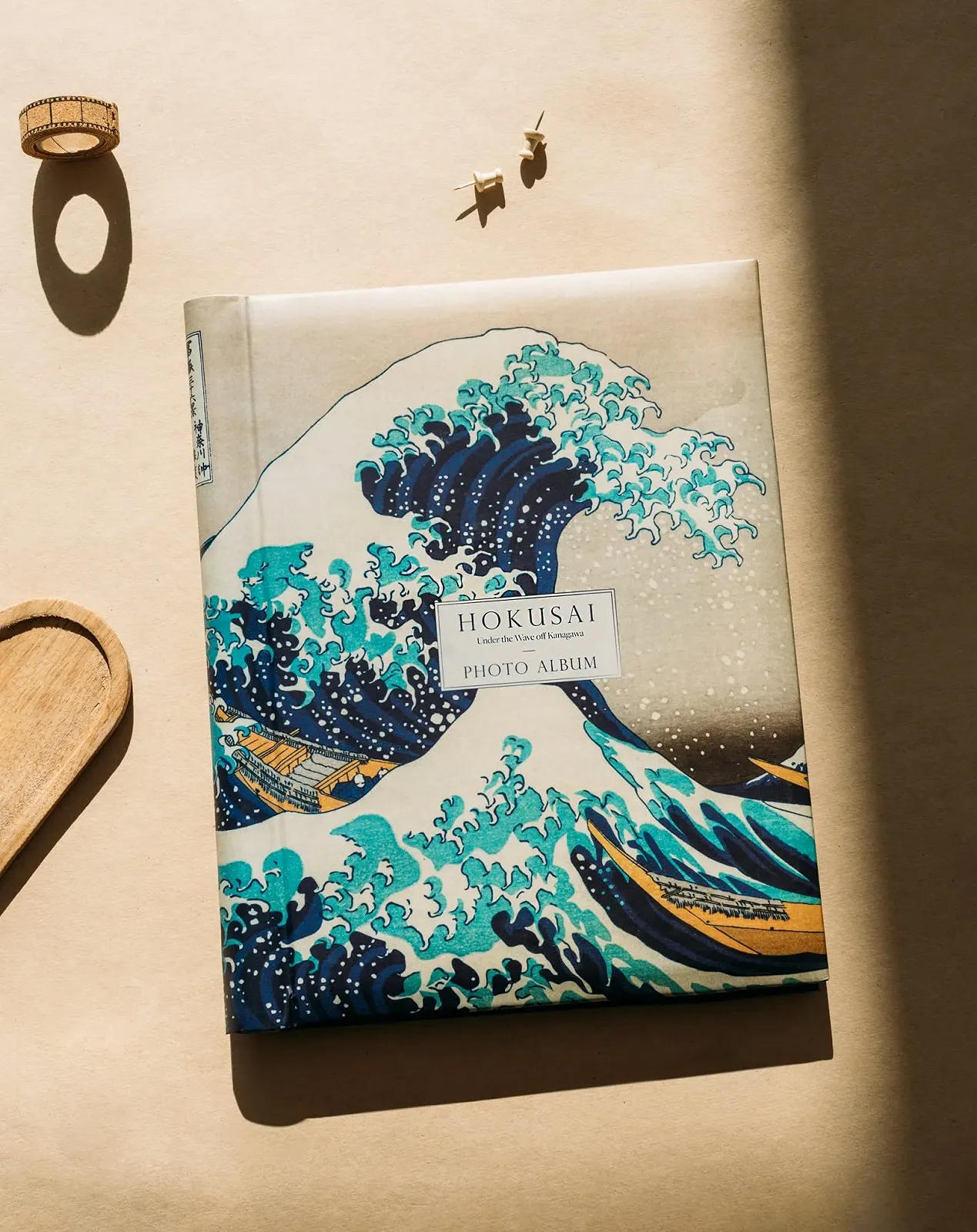 Фотоальбом Grupo Erik The Great Wave in Kanagawa Hokusai для DIY, белые страницы, 24 x 32 см, фото №7 Фотоальбом Grupo Erik The Great Wave in Kanagawa Hokusai для DIY, белые страницы, 24 x 32 см, фото №7
