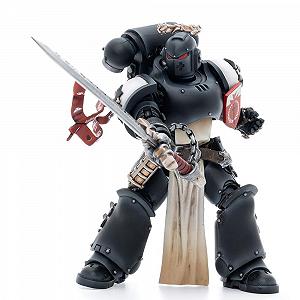 Фигурка JOYTOY Warhammer 40K Black Templars The Emperors Champion Rolantus, коллекционная модель 1/18 synthetic.ua - Фото 1