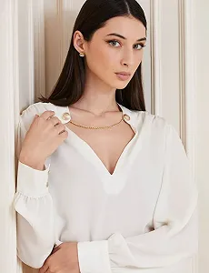 Жіноча блуза Marciano by Guess - Chain Collar Blouse (4RGH009998Z) Біла - 42 ціна на synthetic.ua - Фото 1 Жіноча блуза Marciano by Guess - Chain Collar Blouse (4RGH009998Z) Біла - 42 synthetic.ua - Фото 1