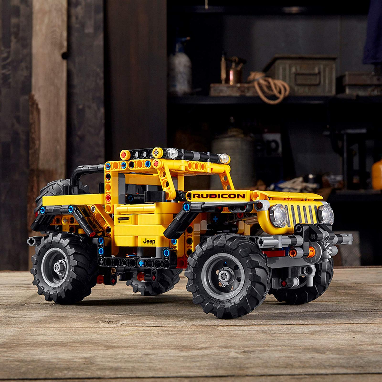 Конструктор LEGO Technic 42122 Jeep Wrangler Rubicon (665 деталей) 2021, фото №7