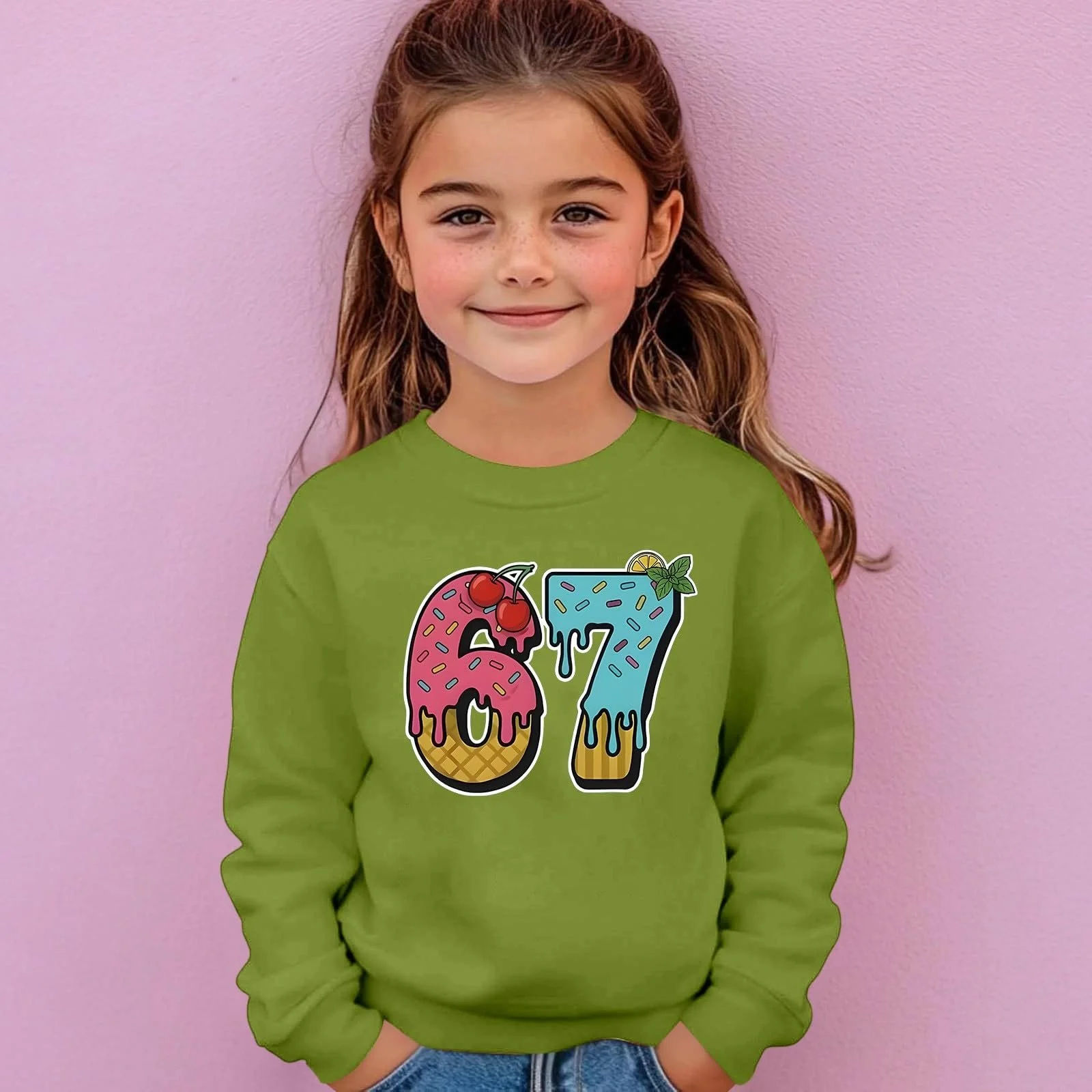 Пуловер L",[(249, 'invalid_escape'), (250, 'named_character'), (252, 'named_character'), (253, 'named_character')]assiger для девочки с длинными рукавами и круглым вырезом с принтом, фото №3